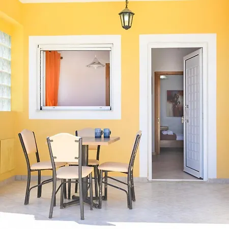 Alex Apartament *